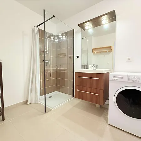 아파트 Avec Piscine Et Parking - 4 Pers. - Fr-1-900-13 *